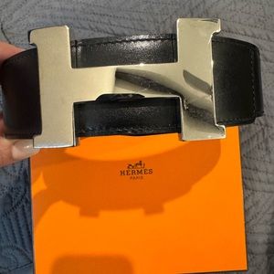 Hermes reversible belt. Like new. 1.6" wide. Size 90.